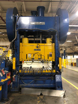 CLEARING S2-250-84-54 Press Room, Hydraulic | Gulf Coast Machinery